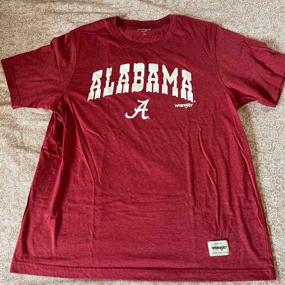 Wrangler x university of Alabama roll tide crimson tee